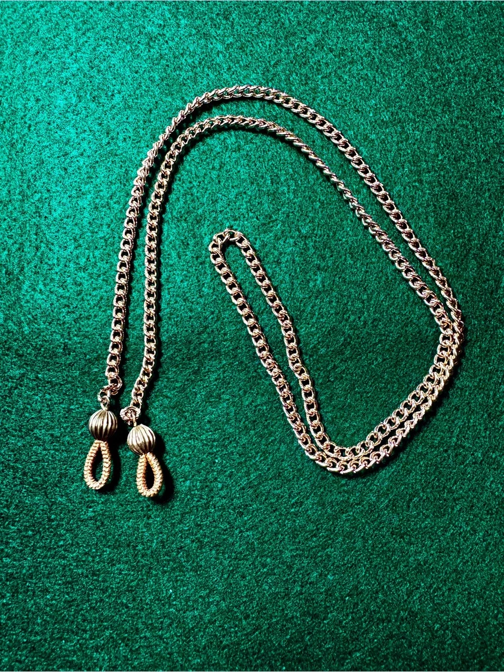 Gold-Tone Rope Chain Eyeglass Holder